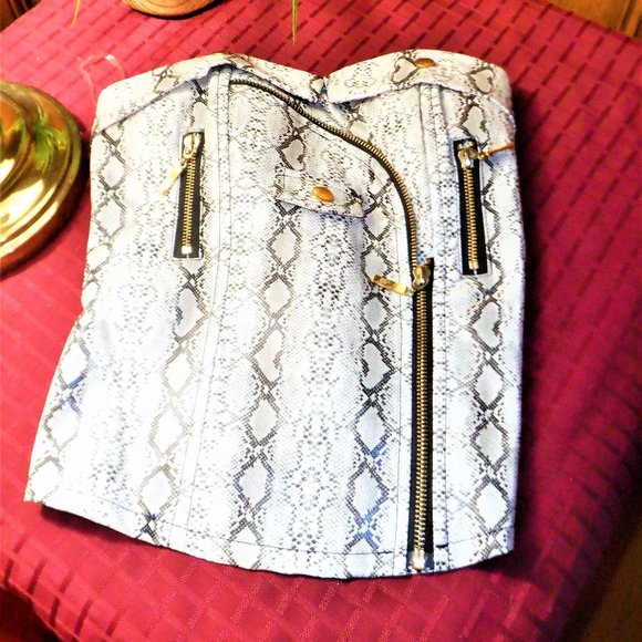 Unusual, but VERY Special *** TOP *** S/M - Picture 1 of 2